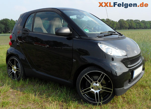 Smart Fortwo + DBV Smart Mauritius black 17 Zoll Alufelgen