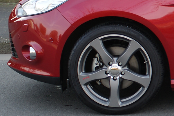 Komplettrad (Alufelge und Reifen) für Ford Focus