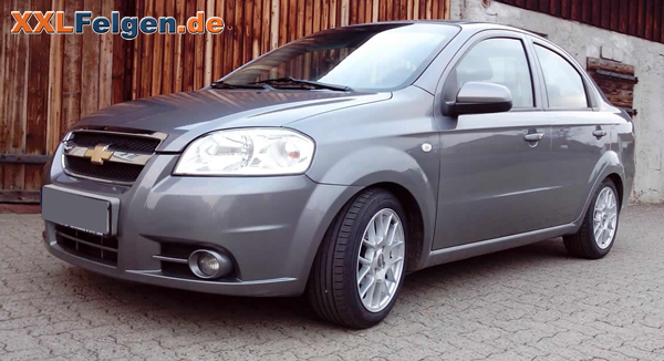 Chevrolet Kalos mit DBV Arizona 15 Zoll Felgen Nexen Reifen Kompletträder 