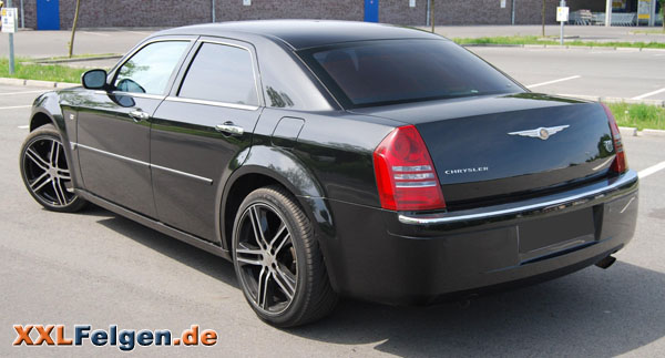 Chrysler 300C mit DBV S Mauritius Felgen