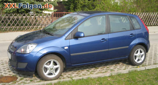 Ford Fiesta mit DBV Adria 14 Zoll Felgen