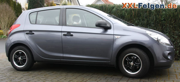 Hyundai i20 mit DBV Tahiti Felgen in schwarz 14 Zoll Hyundai i20 mit DBV Tahiti Felgen in schwarz 14 Zoll